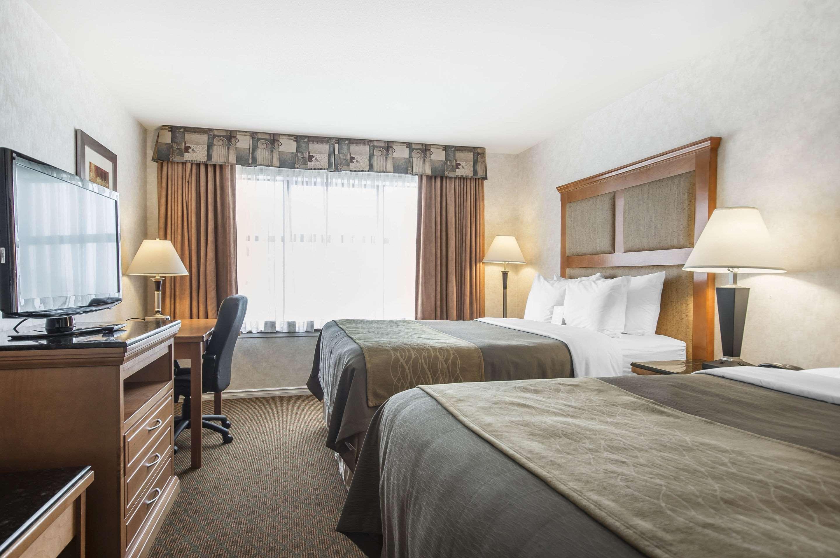 Prestige Kamloops Hotel Экстерьер фото