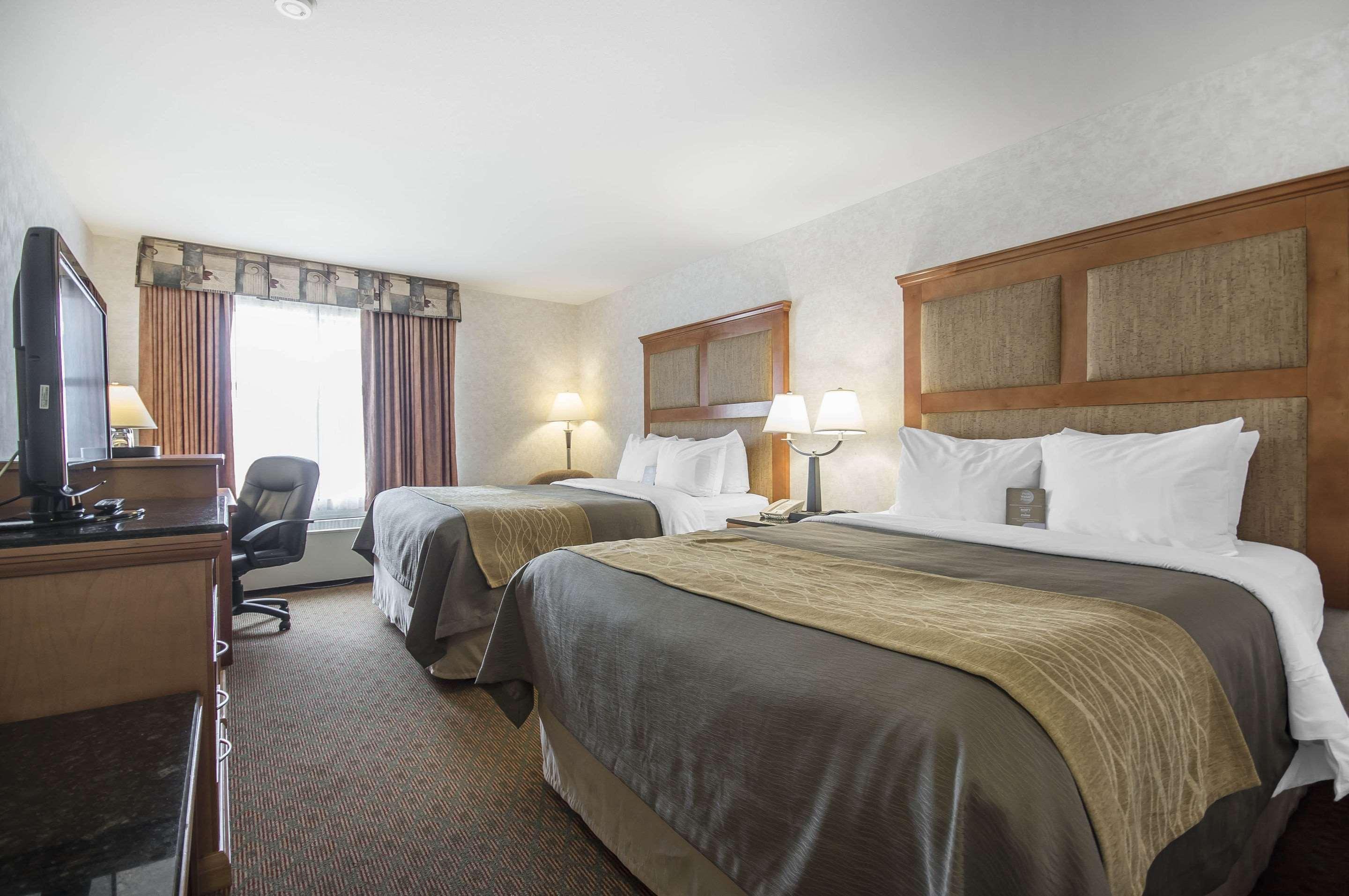 Prestige Kamloops Hotel Экстерьер фото